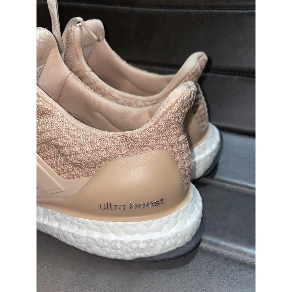 Adidas UltraBoost 4.0 - Picture 6 of 9